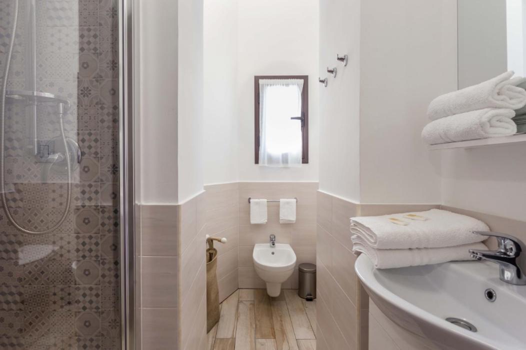 Centre Apartment Grotte Bianche 2 卡塔尼亚 外观 照片